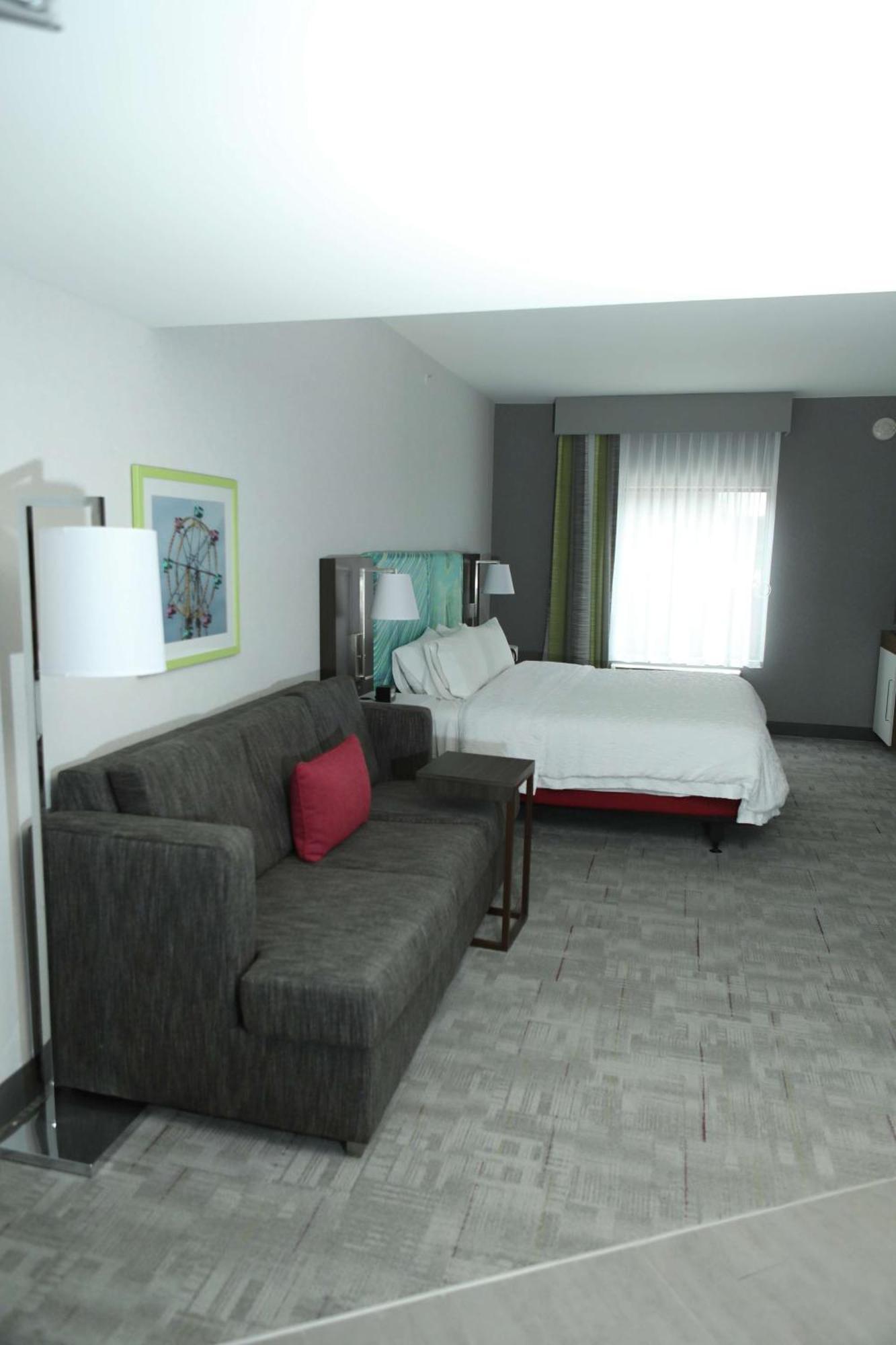 Hampton Inn & Suites Берлингтон Экстерьер фото