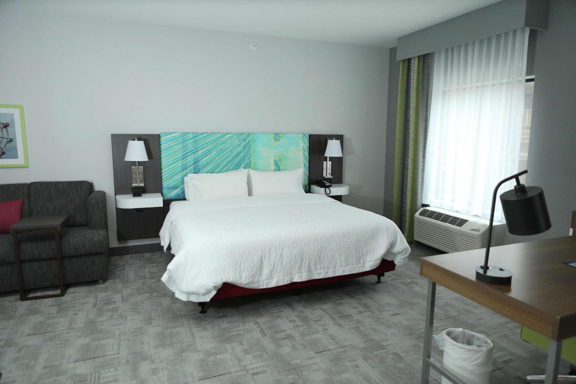 Hampton Inn & Suites Берлингтон Экстерьер фото